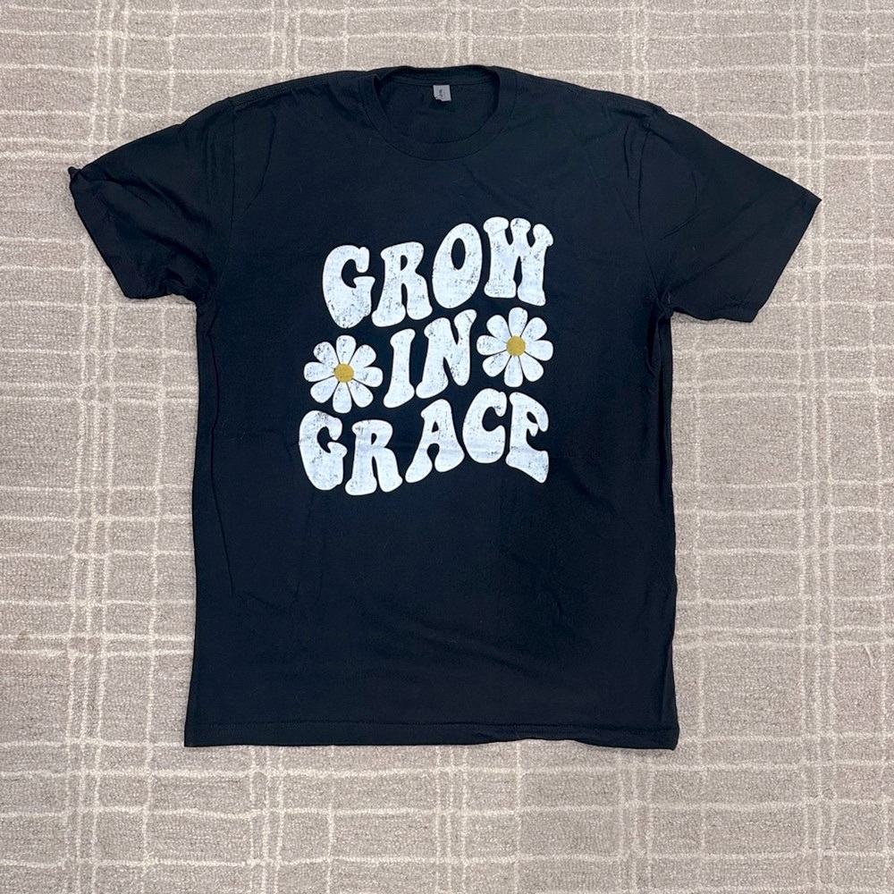UNBRANDED • Groovy Vibes T-Shirt
